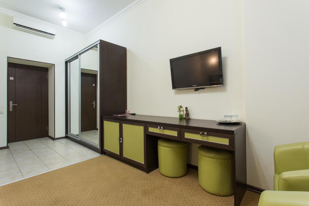 Hotel Voyage Kharkov Ngoại thất bức ảnh